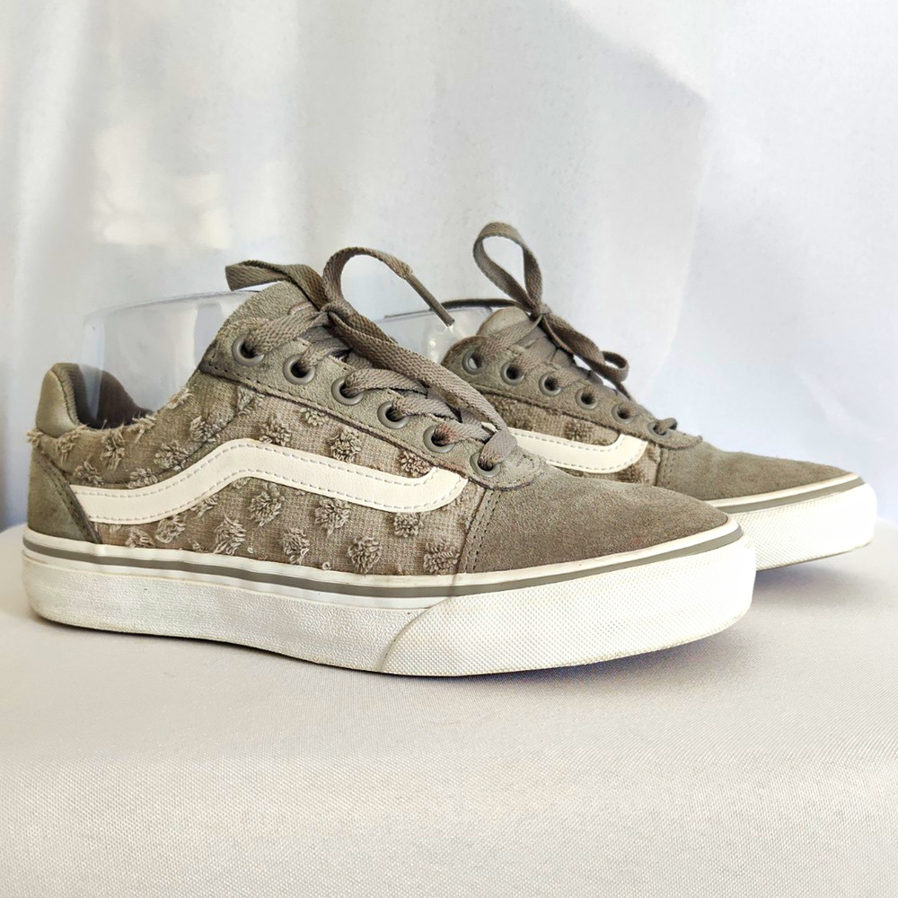 VANS Old Skool Skater Deluxe Gray Floral Suede Canvas Lace-Up Sneaker US7
